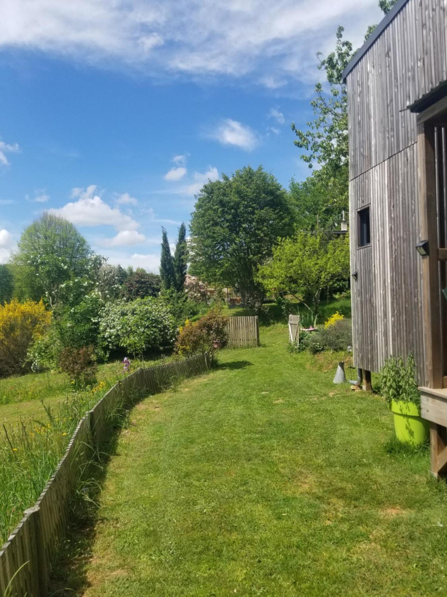 Le Petit Paradis, Mini Maison,Nature,Confort,Calme Saint-Julien-le-Petit エクステリア 写真